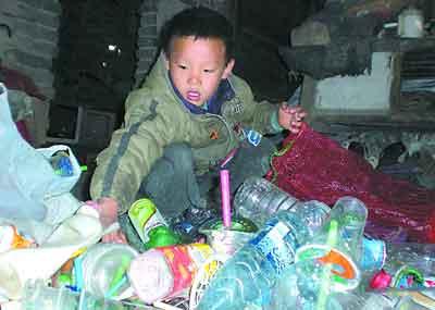 塑料瓶中的创意生活 塑料瓶中的创意生活 一个5分钱的塑料瓶值50块?看完这个创意再不乱丢塑料瓶