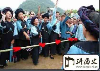 男装女装童装哪个好卖 布依族服饰 男装女装和童装各有什么特点