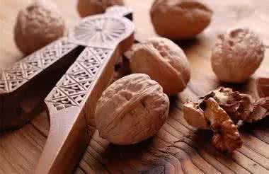 红枣夹核桃千万别吃 千万别吃核桃!你绝对不知道的秘密.