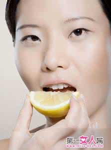 美白牙齿的食物 美白牙齿的食物 六种让你牙齿越吃越白的食物