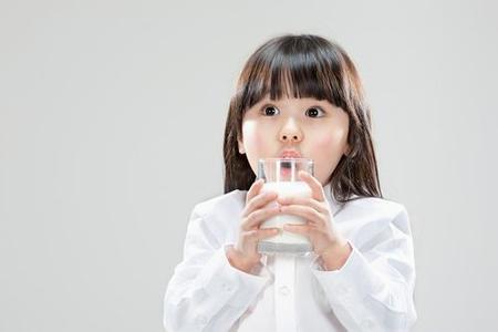 砂糖牛奶 牛奶加砂糖 甜甜美美让你瘦