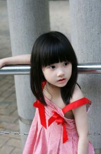 美女的小内内好可爱 可爱的小美女...