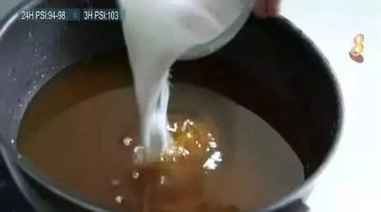 奶粉25g是几汤汤匙 汤匙里放这个,汤上刮2下“浮油”立刻吸光光!