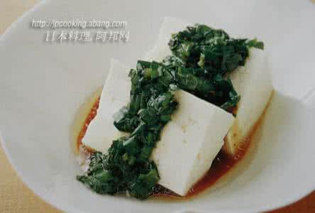 酱汁豆腐 日式腌韭菜酱汁浇冷豆腐