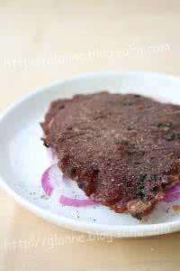 锡纸烤牛排的做法 黑胡椒烤牛排