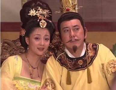 杨玉环是唐玄宗的什么 杨玉环受玄宗的专宠 只因为寂寞而享受乱伦的快感？