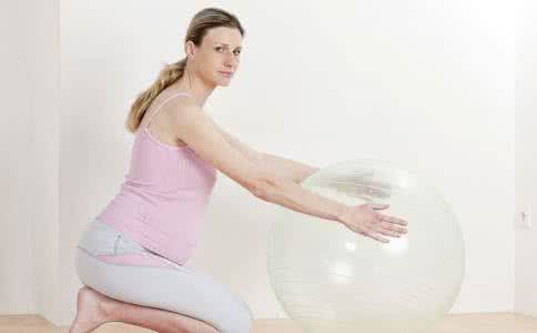 孕妇几个月开始活动 最适合夏天孕妇做的运动