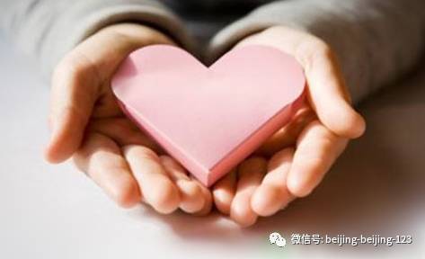 中医治疗精索静脉曲张 【中医治疗】一张图推荐《12小时治好心脏病》不打针不吃药，敷脚脖就治病！