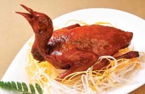 垂涎欲滴 美食推荐:让人垂涎欲滴的蜜糖乳鸽 生活百科之肉禽蛋类知识