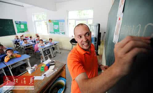 在编老师可以换学校吗 在编老师可以换学校吗？