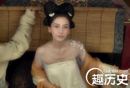 紧身衣 女子摔跤 古代女子怎么散发性感 人人都爱低胸装紧身衣