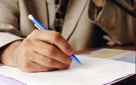 初中语文写作教学案例 网络情感小说写作公式 例谈语文写作与生活情感的融合