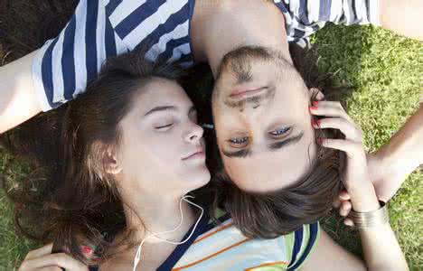 男闺蜜变男友的坏处 怕男闺蜜变男友? 这18点劝你别把他让给别人：半糖状态