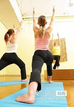 甩掉小肚子上的赘肉 晨起10分钟健身操 甩掉赘肉活力一整天