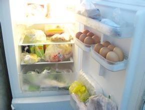 不宜放冰箱的食物 不宜放冰箱的食物 这几种食材都不宜放入冰箱 你做对了吗？
