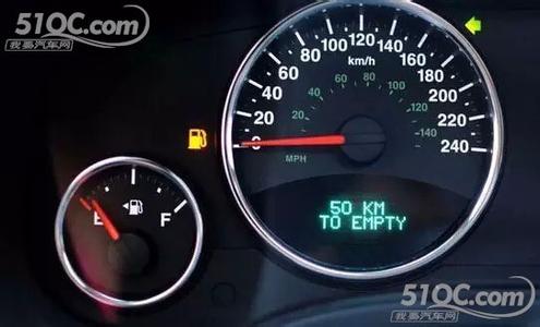 油灯亮了还能跑多远 汽车油灯亮还能跑多远 汽车球笼坏了还能跑吗?