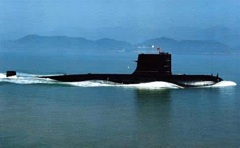 中国潜艇跟踪美国航母 中国潜艇曾在跟踪美航母时突然上浮 引美军震动