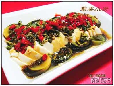 豆腐丝怎么凉拌 皮蛋香椿拌豆腐