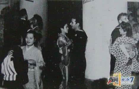女兵渴求慰安夫 战败后的日本 慰安夫 战败后的日本“慰安夫”为何非常惧怕美军女兵