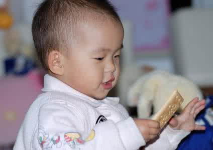 空气炸锅 栗子 孩子吃栗子 6岁的孩子吃栗子，刚放进嘴里就炸了