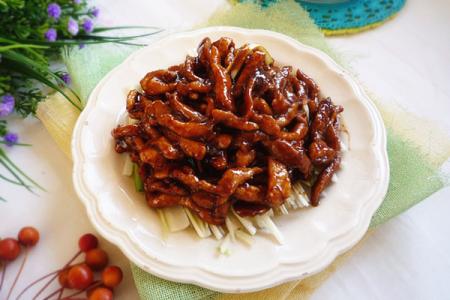 京酱肉丝的家常做法 京酱肉丝的家常做法 酱香浓郁的好吃法
