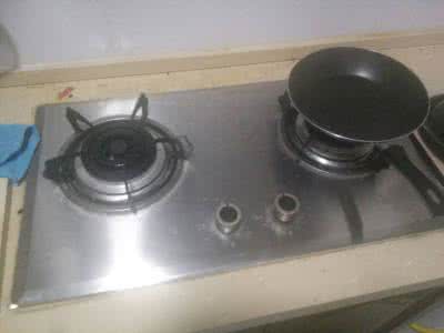 华帝燃气灶自动熄火 燃气灶自动熄火 燃气灶自动熄火是怎么回事