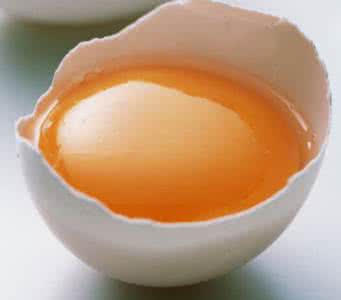 喝酒前吃生鸡蛋 喝酒前吃生鸡蛋 【喝酒前吃生鸡蛋】喝酒前吃生鸡蛋有哪些危害