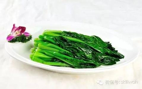 炒青菜 烫青菜VS炒青菜 哪个更健康