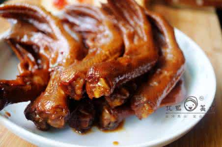 绝味麻辣鸭掌的做法 小吃诱惑 绝味卤鸭掌