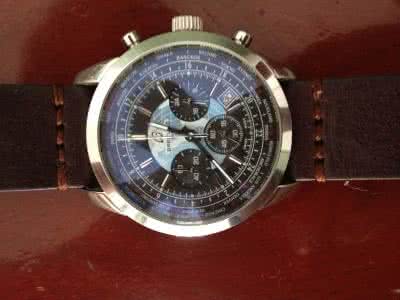 手表镜面反蓝光叫什么 什么手表镜面有蓝光？