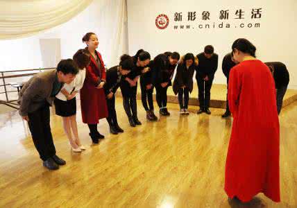餐饮服务员礼仪培训 服务礼仪的心得体会 服务员礼仪培训心得体会