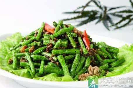 橄榄菜四季豆的做法 橄榄菜炒四季豆的做法 橄榄菜炒豆角