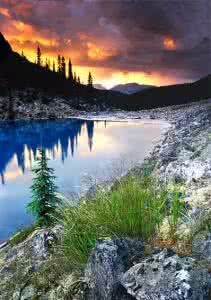 竖幅广告优缺点 拍摄竖幅风光作品的优点和技巧