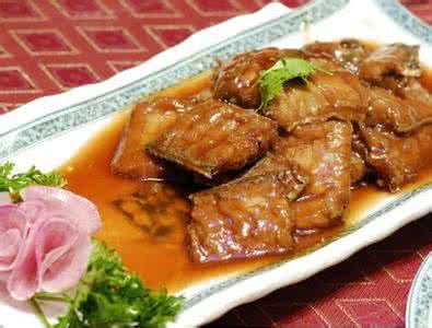 红烧带鱼的家常做法 酥松带鱼(家常小炒）