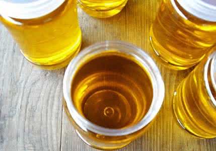 茶籽油的功效与作用 茶籽油 茶籽油是什么 茶籽油功效与作用