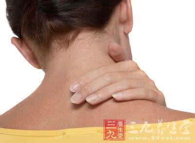 低头族 颈椎病 颈型颈椎病偏爱女性低头族