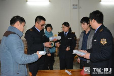 广西大理石火锅桌 广西开展冬季火锅餐饮食品非法添加“鹘鹰行动”