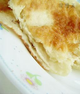 发面葱油饼 葱油饼：发面葱油饼