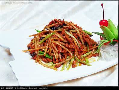 鱼香肉丝怎么做好吃 鱼香肉丝 鱼香肉丝详细制作过程，喜欢吃的看下