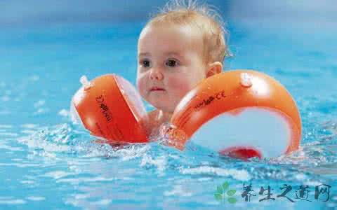 湿疹宝宝可以游泳吗 宝宝有湿疹可以游泳么？