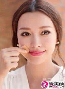 气垫怎么用才能不浮粉 气垫浮粉 如何用气垫才不会浮粉？