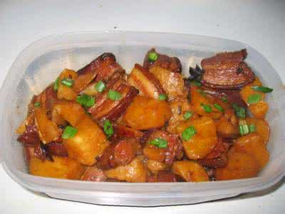 土豆烧肉的家常做法 土豆红烧肉的做法 土豆烧肉的做法,土豆烧肉怎么做好吃,土豆烧肉的家常做法