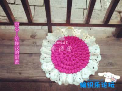 甜美花朵坐垫钩法图解 美丽的花朵坐垫的钩法图解