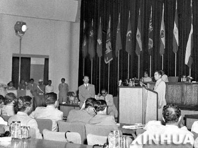 万隆会议 周恩来 1955年万隆会议:周恩来三次力挽狂澜