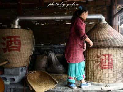万万不可大意 酒是怎么酿成的 给宝宝擦屁股不可大意，不小心会酿成大问题