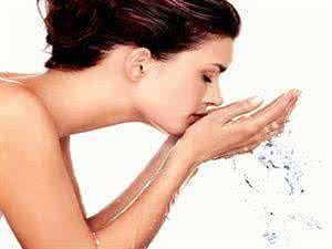 脸部脂肪多怎么瘦脸 17招瘦脸术巧减脸部脂肪，塑造巴掌小脸就是这么简单！