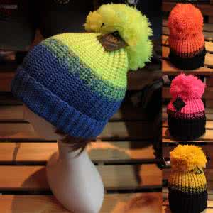 最美的创意毛线粘贴画 爱创意|教你2分钟做出迷你毛线帽子,甚是可爱