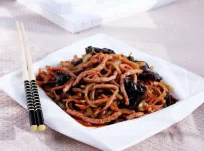 素食做出肉味 素食也可吃出肉味——素鱼香肉丝