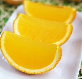 橙皮牛肉 将橙皮、橙肉、橙汁熬成浓浓的【妈妈浓香橙酱】