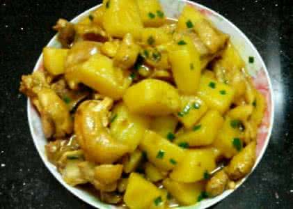 咖喱鸡块土豆的做法 【详图细解】土豆咖喱鸡的做法